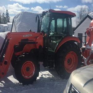 Vente en gros Tracteur à roues Kubota M7060 85 chevaux chargeur frontal composants d'engrenage solides défrichement de terres agricoles qualité supérieure - Product Image 5