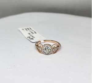 Anillo de Compromiso de Oro Rosa de 14 Quilates con Diamante Solitario de 0.31 Quilates, Chapado en Rodio, de Lujo, Certificado por IGI, Calidad Premium para Bodas y Fiestas - Product Image 5