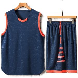 ชุดเสื้อบาสเก็ตบอลสำหรับผู้ชายเสื้อบาสเก็ตบอลพิมพ์ซับลิเมชันตามสั่ง - Product Image 1