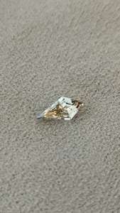 Diamante Cultivado en Laboratorio de Corte Cometa de 0.40 Ct, Color Champán Claro, para la Fabricación de Colgantes, Color Fantasía, Proveedor de Diamantes Sueltos Ecológicos - Product Image 5