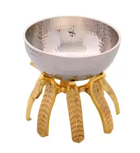 Tazón de acero martillado moderno hecho a mano con base de pedestal Interior de metal ecológico para interiores de fiestas minimalistas - Product Image 1