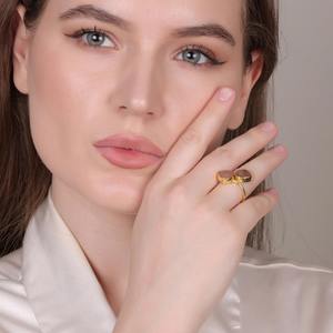 Accessoires de mode Bague coeur en pierre de lune pêche pour femme Fête et utilisation décontractée disponible à la vente en Inde - Product Image 6