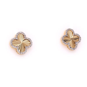 Pendientes de Alta Calidad con Borde de Diamantes Pavé y Diseño de Trébol de Cuatro Hojas - Product Image 4