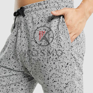 กางเกงขาสั้นออกกำลังกายผู้ชายขายดี รุ่นใหม่ สีพื้น เรียบง่าย มีกระเป๋า สไตล์ลำลอง เหมาะสำหรับใส่เล่นกีฬาและฟิตเนส - Product Image 5