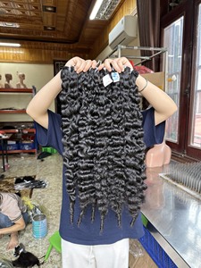 Vendeurs de cheveux bouclés birmans crus naturels chauds Cheveux vierges bouclés birmans de haute qualité - Product Image 5