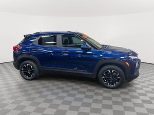 2022 t-railblazer lt awd suv Faible kilométrage Moteur en excellent état Transmission AUTOMATIQUE Phares LED panoramiques Prêt à être expédié - Product Image 6
