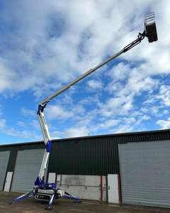 Plateforme élévatrice à ciseaux de qualité supérieure autopropulsée pour travaux de construction en intérieur/extérieur, fournie par l'usine, légère - Product Image 1