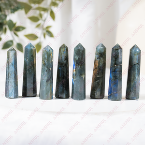 Obélisque en labradorite polie tendance, sculpture sculptée, art Feng Shui, objet de collection, pierre naturelle de guérison - Product Image 1