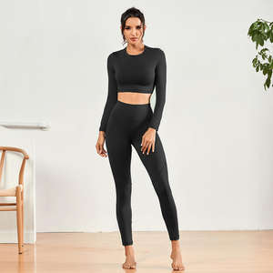 2025 Logo personnalisé couleur unie Yoga à manches courtes à manches longues vêtements de sport Gym Fitness course ensemble séchage rapide femmes Sport Yoga ensemble - Product Image 2