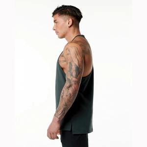 เสื้อกล้ามออกกำลังกายแบบบางสำหรับผู้ชายเสื้อระบายอากาศพิมพ์โลโก้แบบกำหนดเอง - Product Image 4