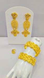 Bague de doigt style vintage plaqué or 2 grammes en argent micro léger pour femme africaine tenue de fête régulière avec perle principale - Product Image 6