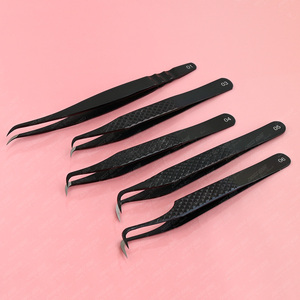 Pince à cils à pointe de fibre professionnelle Volume antidérapant pince à épiler à pointe de crochet pince à épiler à volume de botte en acier inoxydable - Product Image 1