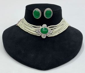 Conjunto de collar de moissanita chapado en oro de calidad premium de lujo, Idea de regalo perfecta, bodas, aniversarios, compromisos, latón hecho con perlas - Product Image 2