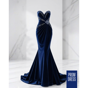 Vestido de Gala de Terciopelo Cristalino Royal Midnight con Cuello Alto, Corto, con Cuentas, Lentejuelas, Pedrería, Plumas y Estampado Tejido - Product Image 1