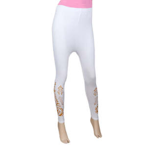 เสื้อเจอร์ซีย์สีขาวพิมพ์ลายสำหรับผู้หญิง ยี่ห้อ Chase Value ไซส์ M - Product Image 1