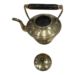 กาต้มน้ำทองเหลืองโบราณหรือหม้อชาบนขาตั้งพร้อมจานเตาของขวัญชาวินเทจ - Product Image 6