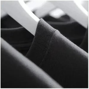 T-shirt M Symbol Z Anime Streetwear Graphic Tee Unisexe Haut de gamme Luxe pour hommes et femmes Top Y2k - Product Image 5