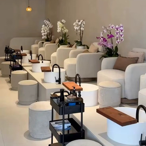 Chaise de pédicure personnalisable de luxe pour les salons de manucure Spa Barber Shops Matériau en bois pour les applications d'hôtel et d'atelier - Product Image 1