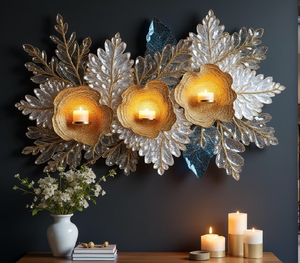 Appliques murales en métal à deux feuilles avec des gouttes de cristal et des glands. Esthétique royale pour toute murale. Disponible à prix de gros. - Product Image 3