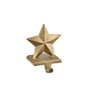 Soporte de Calcetines Navideño Ecológico Hecho a Mano con Forma de Reno y Gancho de Hierro para Colgar Calcetines y Regalos Navideños - Product Image 1