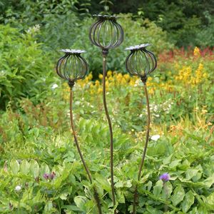 Estacas de jardín decorativas de metal asequibles diseñadas para agregar belleza y funcionalidad a los proyectos de paisajismo de patio trasero - Product Image 6