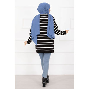 Pull en tricot oversize rayé pour femme, imprimé floral, fleurs brodées, style décontracté respirant pour l'automne/hiver, noir sur le devant - Product Image 5