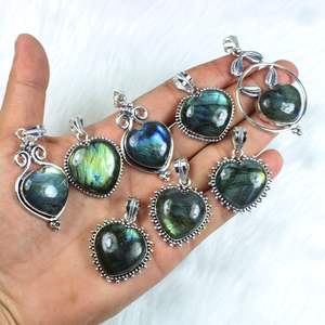 Belle qualité Labradorite coeur pendentif Designer bijoux lunette réglage incrustation technologie gros mode pendentifs breloques - Product Image 4