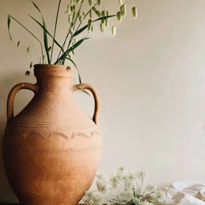 Vase en Corne Artisanal Style Animal de Luxe, Effet Verre Bulle, Véritable Toucher, Collection d'Art de Table HF Industries Jingdezhen - Product Image 1