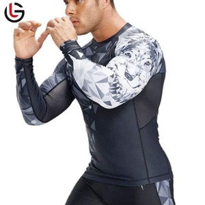 Vente en gros de chemises de gymnastique par compression avec logo personnalisé à manches longues Rash Guard sublimé pour hommes Rash Guard - Product Image 6