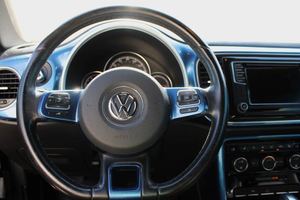Offre exceptionnelle : Volkswagen Beetle 2 d'occasion, modèle 2019, propre et en excellent état. 0 T S C o n v  e r tible FWD Prêt à être expédié - Product Image 2