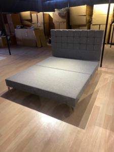 ฐานเตียงพร้อมหัวเตียง คุณภาพสูง ทันสมัย หรูหรา ทำจากไม้อัด พร้อมลิ้นชักเก็บของ 5 ช่อง สำหรับชุดห้องนอน บ้าน โรงแรม อพาร์ตเมนต์ โรงพยาบาล - Product Image 2