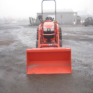 Achetez un tracteur agricole Kubota B3350 4x4 sub-compact multifonctionnel de 33 CV, maintenant disponible à prix de gros avantageux. - Product Image 4