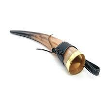 Corne à boire médiévale Viking 100% naturelle fabriquée à la main avec support en cuir corne naturelle à boire de la bière artisanale faite à la main - Product Image 4