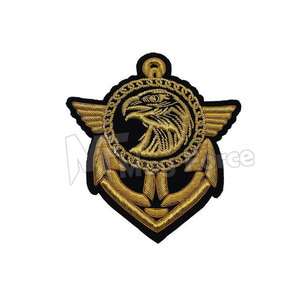 Badge de mode personnalisé brodé main en tissu toile de haute qualité, avec perles et épingle de sûreté, pour vêtements – Vente chaude - Product Image 3