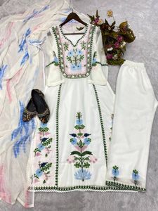 Indian Ethnic Wear Apparel <b>Three</b> Piece Set Women Clothing Printed Indian Kurtis With Palazzo Pants High Quality Material - Product Image 3