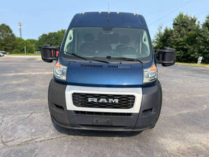 Auto Usado de Calidad a Precio Accesible, R-A-M Pro-Mas-ter 2020, Volante a la Izquierda - Product Image 3