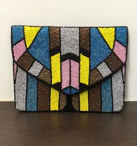 Pochette élégante en perles et en perles de verre pour les fonctions de mariage, pochette en perles ethnique faite à la main pour les occasions festives et les soirées - Product Image 3