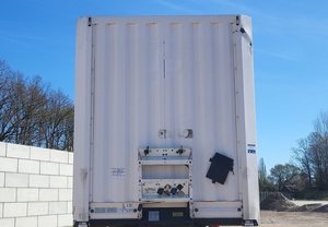 ON <b>Sale</b> Arrival! <b>Used</b> 2018 Closed-<b>Box</b> Semi-<b>Trailer</b> PalletBox - Product Image 2