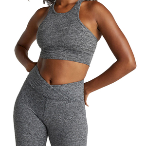 Ventes flash : ensemble de leggings et soutien-gorge de sport pour femmes, design tendance, confortables, couleur unie, avec service OEM, toutes tailles. - Product Image 1
