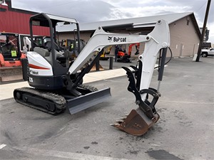 รถขุดขนาดเล็กที่มีประสิทธิภาพ2017 E26 boccat เหมาะสำหรับพื้นที่แคบและงานก่อสร้างขนาดเล็ก - Product Image 2