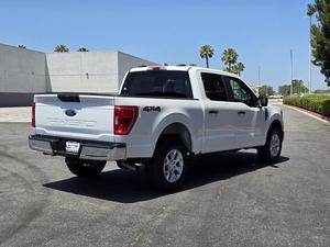 F-150 XLT SuperCrew Automatique AWD 2023 d'occasion, conduite à gauche, intérieur foncé, régulateur de vitesse adaptatif, sièges en tissu R18, phares à LED - Product Image 3