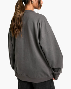 Sweat-shirt à capuche femme surdimensionné à épaules tombantes de haute qualité avec logo imprimé personnalisé sur le devant-Design décontracté à la mode - Product Image 3