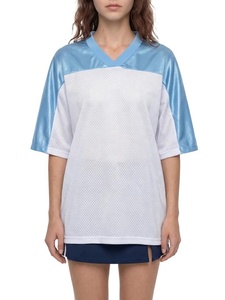 Jersey de Malla de Alto Rendimiento Diseñado para Atletas que Buscan Comodidad, Transpirabilidad y Estilo - Product Image 1