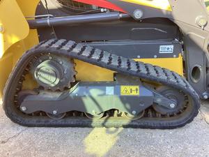 2023 C327 Skid Steer Loader pour le travail avec les composants du moteur et du noyau du moteur Chargeur frontal et chargeur sur chenilles - Product Image 2