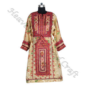 Vintage noir afghan Balochi robe à la main afghani/irani/balochi/pakistani/indien BDR033 les femmes portent le meilleur design robe Vintage - Product Image 3