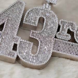 Colgante de Plata de Ley 925 con Letras y Números Personalizados, con Incrustaciones de Diamantes Moissanite VVS, Brillante, Estilo Hip Hop, de Lujo - Product Image 3