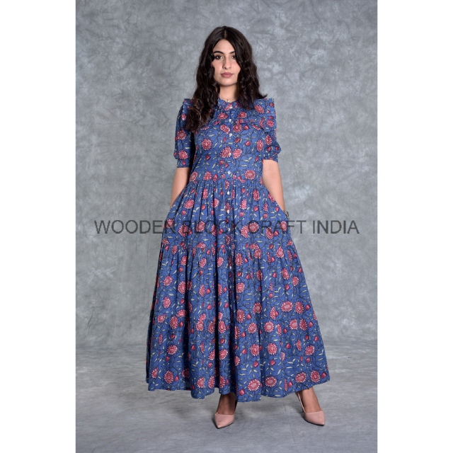 สีน้ำเงิน