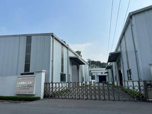 Vietnam Producer Good Price Best Quality and Customized Available for Construction Machinery Grade <b>15W40</b>/20W50 API CI-4 - Product Image 4