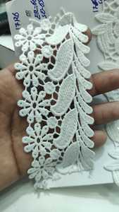 Hecho a medida en cordones bordados a máquina de color blanco en varios diseños para vestidos de novia y para fines de reventa. - Product Image 6