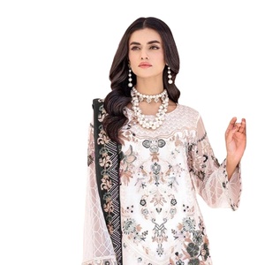 Nouveau costume de travail en georgette de renard pakistanais avec séquence de broderie avec bas avec costume Dupatta pour femme - Product Image 2